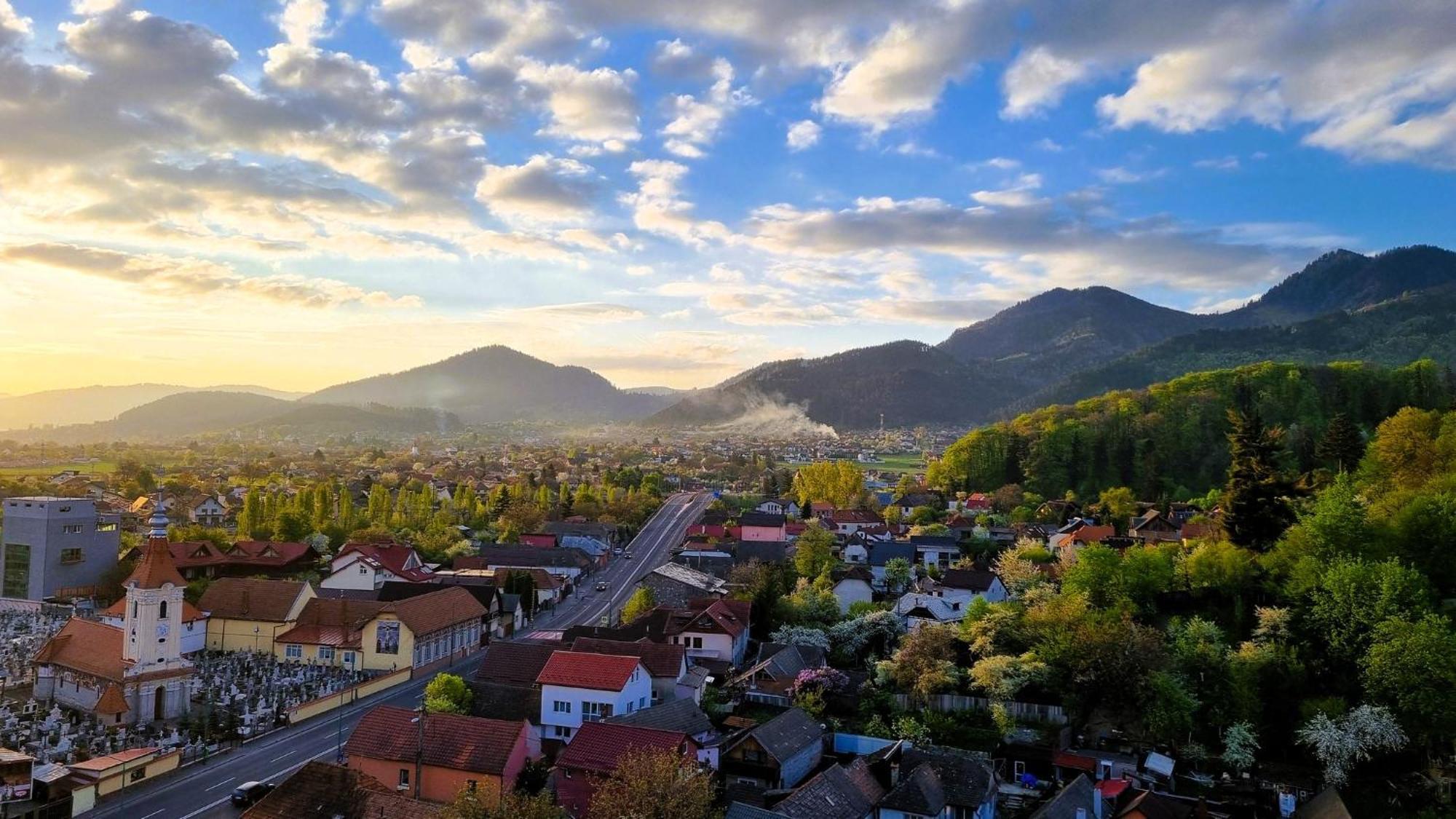 Mountain View Retreat Apartment - Brasov Luaran gambar