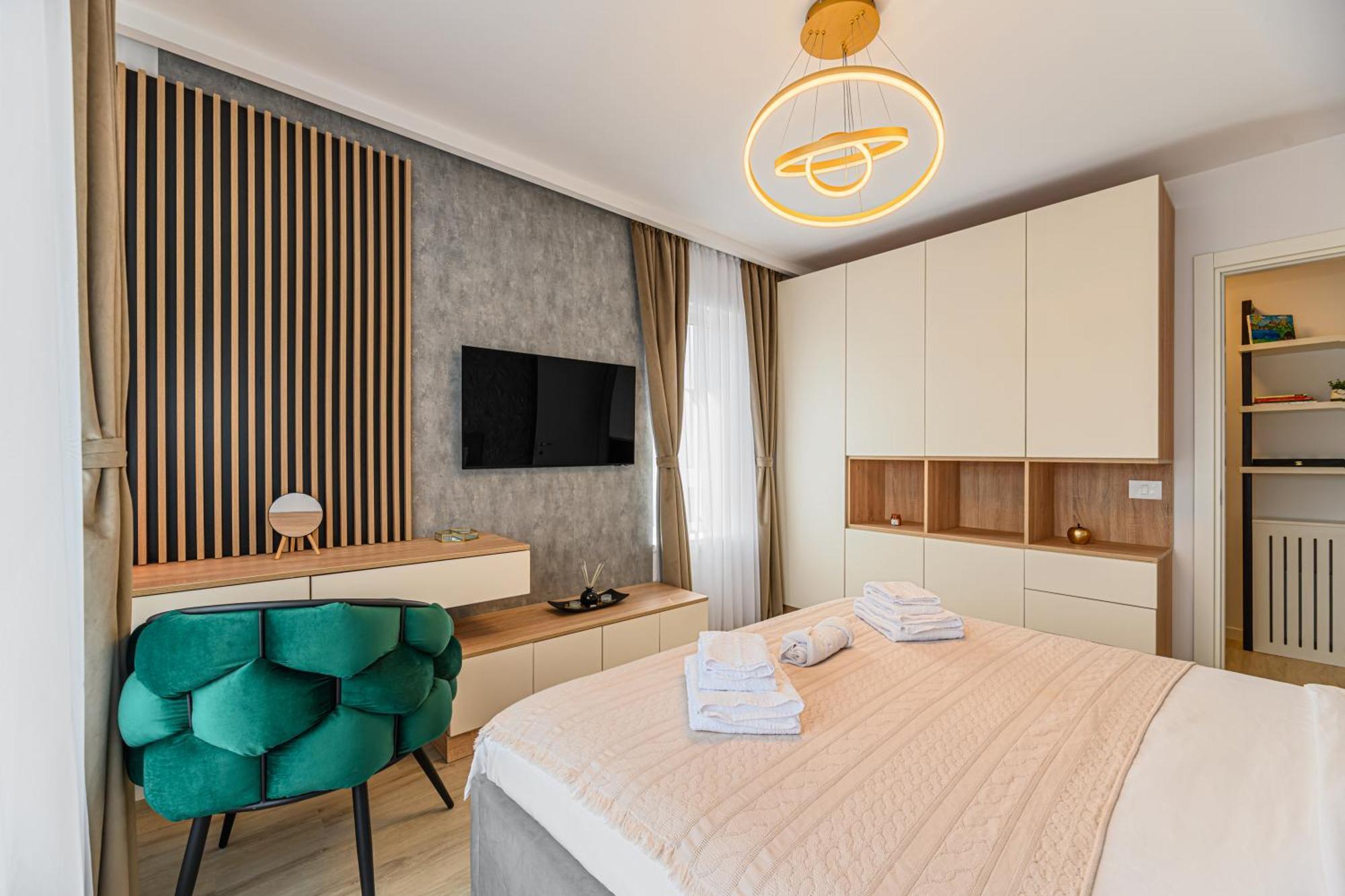 Mountain View Retreat Apartment - Private Parking Brasov Luaran gambar