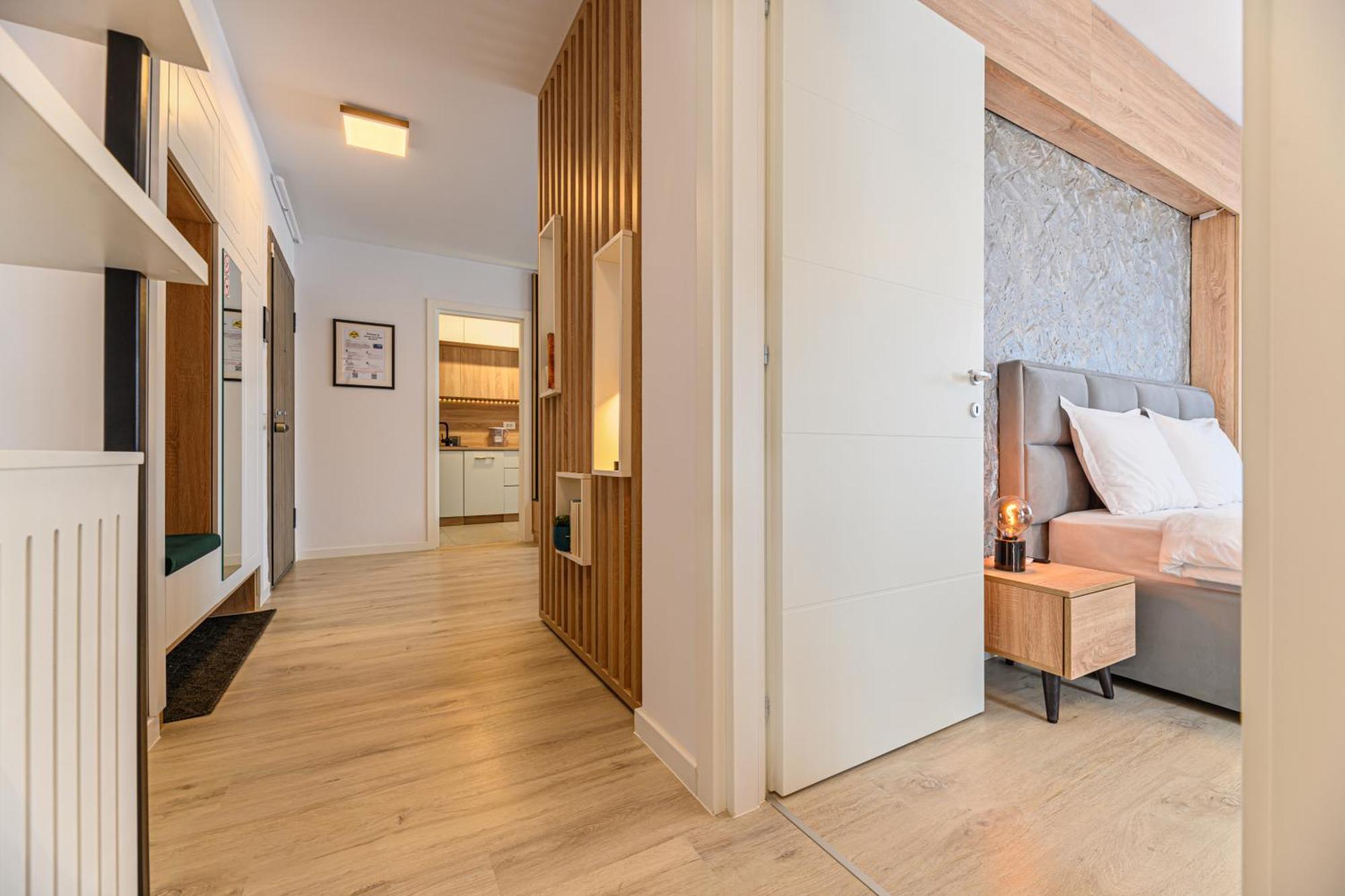 Mountain View Retreat Apartment - Private Parking Brasov Luaran gambar